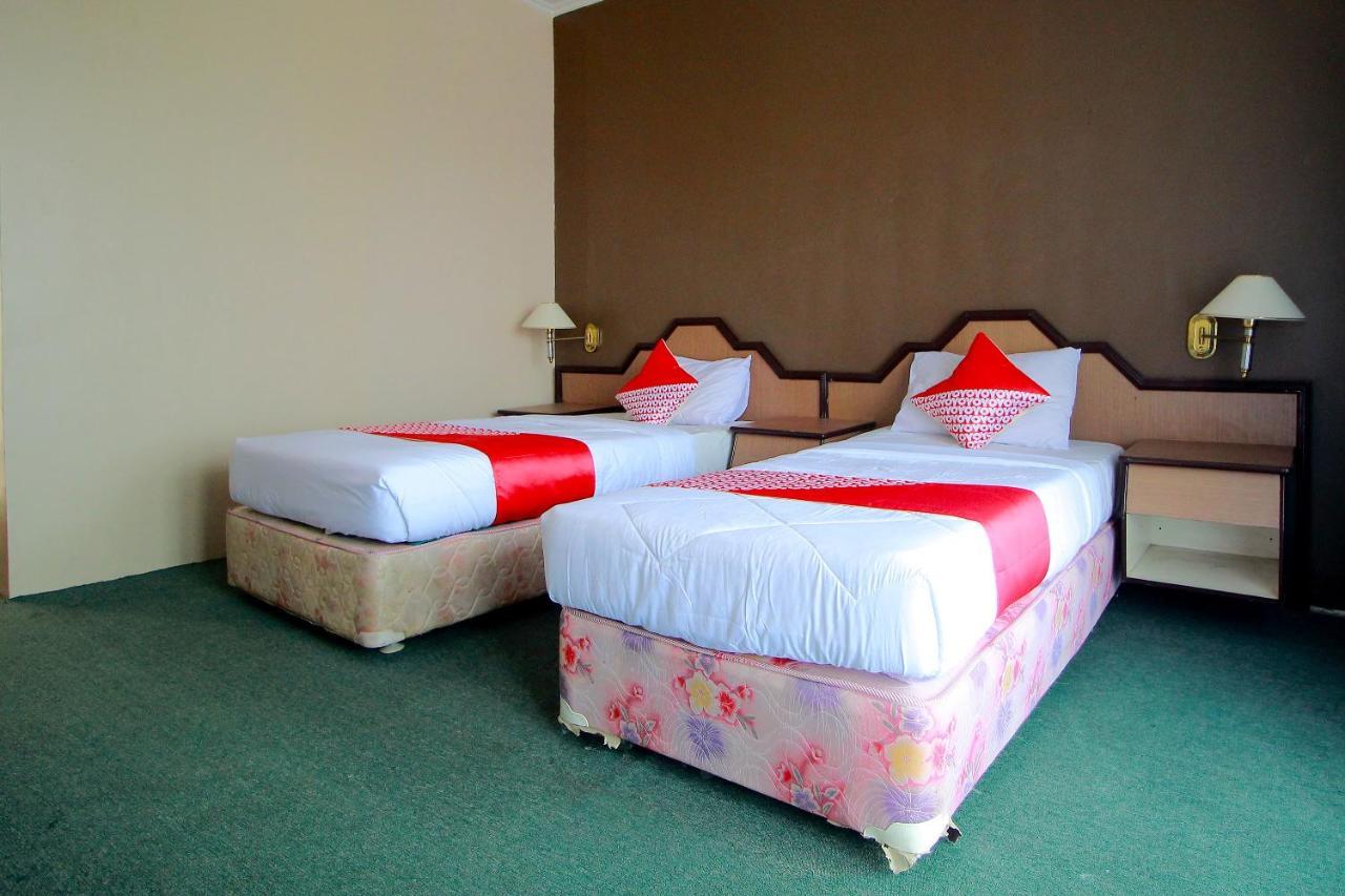 Oyo 2360 Hotel Rio Bengkulu Exterior foto