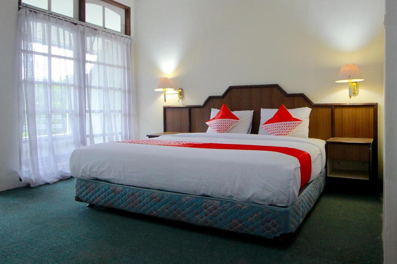 Oyo 2360 Hotel Rio Bengkulu Exterior foto