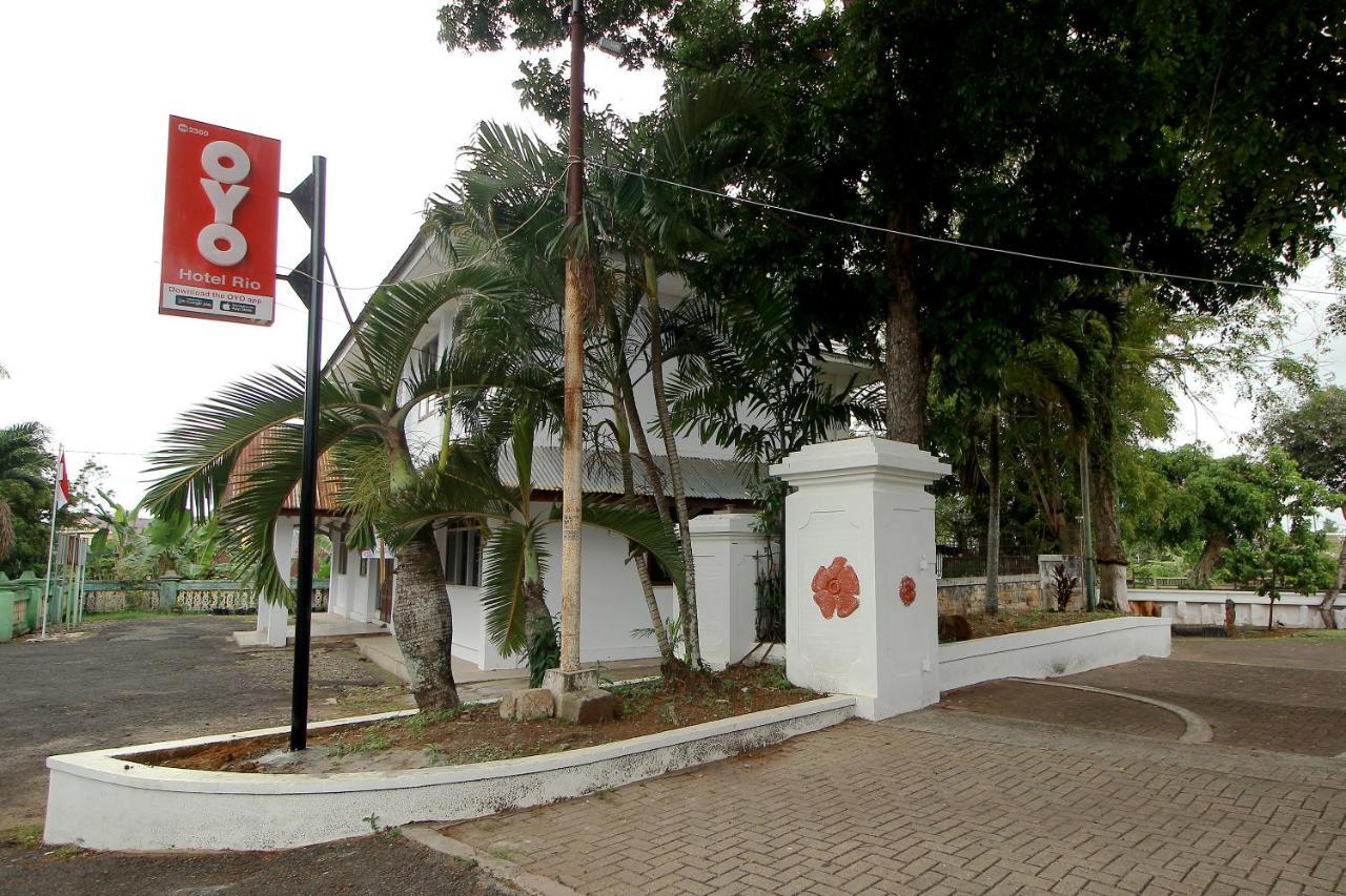 Oyo 2360 Hotel Rio Bengkulu Exterior foto