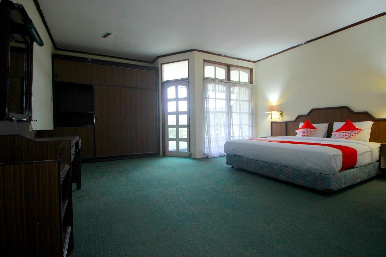 Oyo 2360 Hotel Rio Bengkulu Exterior foto